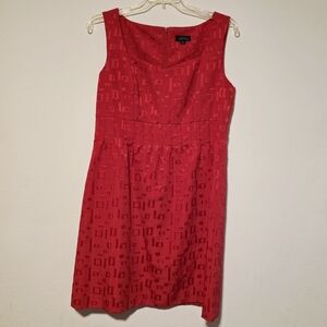 Tahari Arthur S. Levine woman's size 4 sleeveless pleated waist dress in red